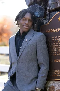 Alvin Senior Portraits (17)