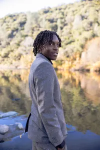 Alvin Senior Portraits (7)