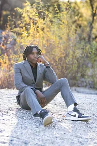 Alvin Senior Portraits (4)