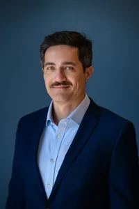 professional-technology-firm-executive-headshot-london-marc-james-photography