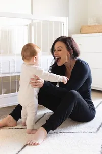 Newborn lifestyle photography in Orange County