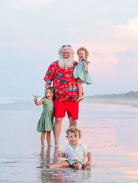 ponte-vedra-holiday-photography-beach-santa-standing-025