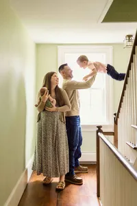 lifestyle-session-family-on-staircase-cumberland-ri