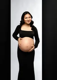 In studio maternity photos Rochester Hills, MI