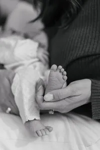 Denver-Colorado-Newborn-Studio-Photographer-275-B&W