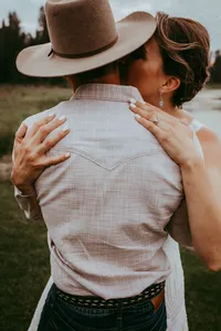 red-deer-wedding-photographer-leah-tyler-szucki.jpg