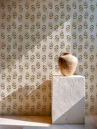 PEDESTRAL + VASE copy