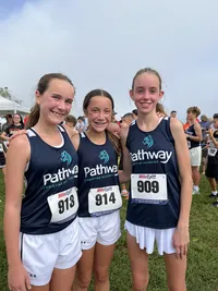 girls cross country runners
