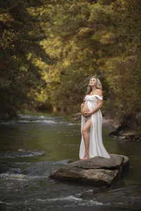 fall maternityEverything Lovely Photography