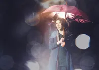 Rain with umbrella senior pictures