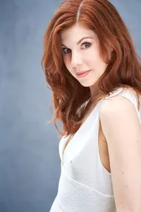 Actor headshot, Minneapolis performer with natural beauty styling
