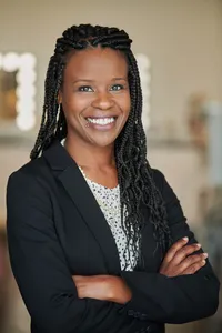 Professional branding portrait for realtor photographed in Wayzata area with polished confident styling