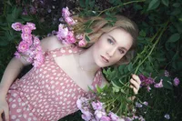outdoor senior portrait session Minneapolis lake and trees
