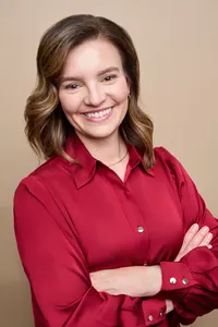 LinkedIn headshot photographed in Minneapolis studio with clean background and sharp lighting