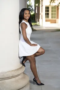 Check out the senior experience with Lynda Louis Photography.