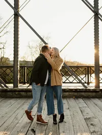 meg-thompson-photography-the-landing-fort-wayne-engagement-session-hannah-joe-13