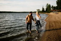megan-renee-photography-eagle-creek-beach-engagement-session-10