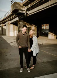 meg-thompson-photography-downtown-fort-wayne-promenade-park-engagement-session-caitlin-james-6