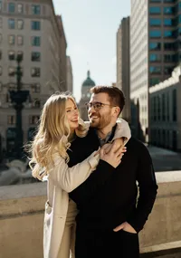 meg-thompson-photography-downtown-indianapolis-engagement-session-sr-27