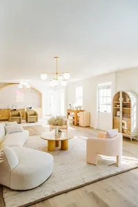 hair salon interior photo