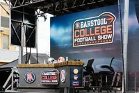 BarstoolFBShow1023-10
