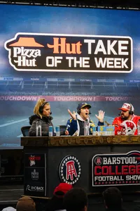 BarstoolFBShow1023-202