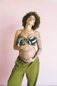 Fun colorful editorial maternity photography in studio in bremeron wa-10