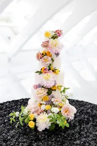Milwaukee Art Museum Wedding Photography 025
