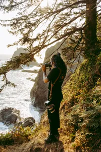 Brookings Oregon coastal elopement by PNW elopement photographers