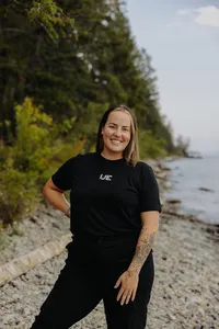Beachside photographer portrait captured by PNW elopement photographers