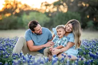 family_in_bluebonnets_09