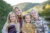 picture of 4 siblings during photo session in New Braunfels