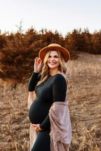 maternity photography hudson wisconsin