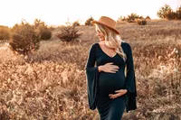 Hudson, Wisconsin maternity photography