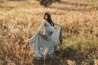 Hudson, Wisconsin fall maternity photography