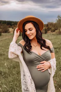 Hudson, Wisconsin summer maternity photography