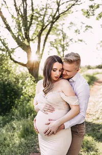 Hudson, Wisconsin summer maternity photography