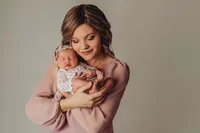hudson-wi-newborn-photographer-35