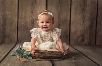 6 month sitter girl session studio