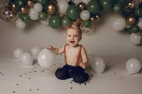 hudson-wi-baby-cake-smash-photographer-1