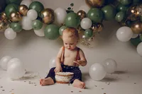 hudson-wi-baby-cake-smash-photographer-2