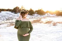 Hudson, Wisconsin winter maternity photography