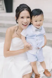 Bride & Baby | Chateau de Santeny Editorial Wedding Photography France | Juno by Julia C. Vona