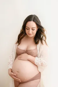 Salem Maternity Photographer