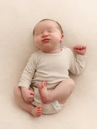 Salem, Oregon newborn photographer