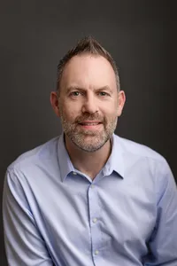 Salem Headshot Photographer