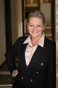 Team-Headshots-Waterloo-Lakewood-Wealth- 3