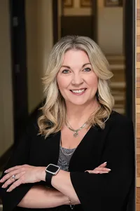 Team-Headshots-Waterloo-Lakewood-Wealth- 8