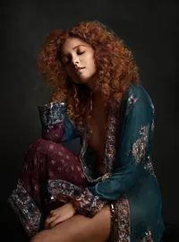 Fashion-Inspired-Fine-Art-Photography-in-Brisbane-Redlands City