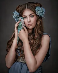 Ava-and-bird-Shepard-by-Olessia-McGregor-Brisbane-Teen-Creative-Fine-Art-Photographer
